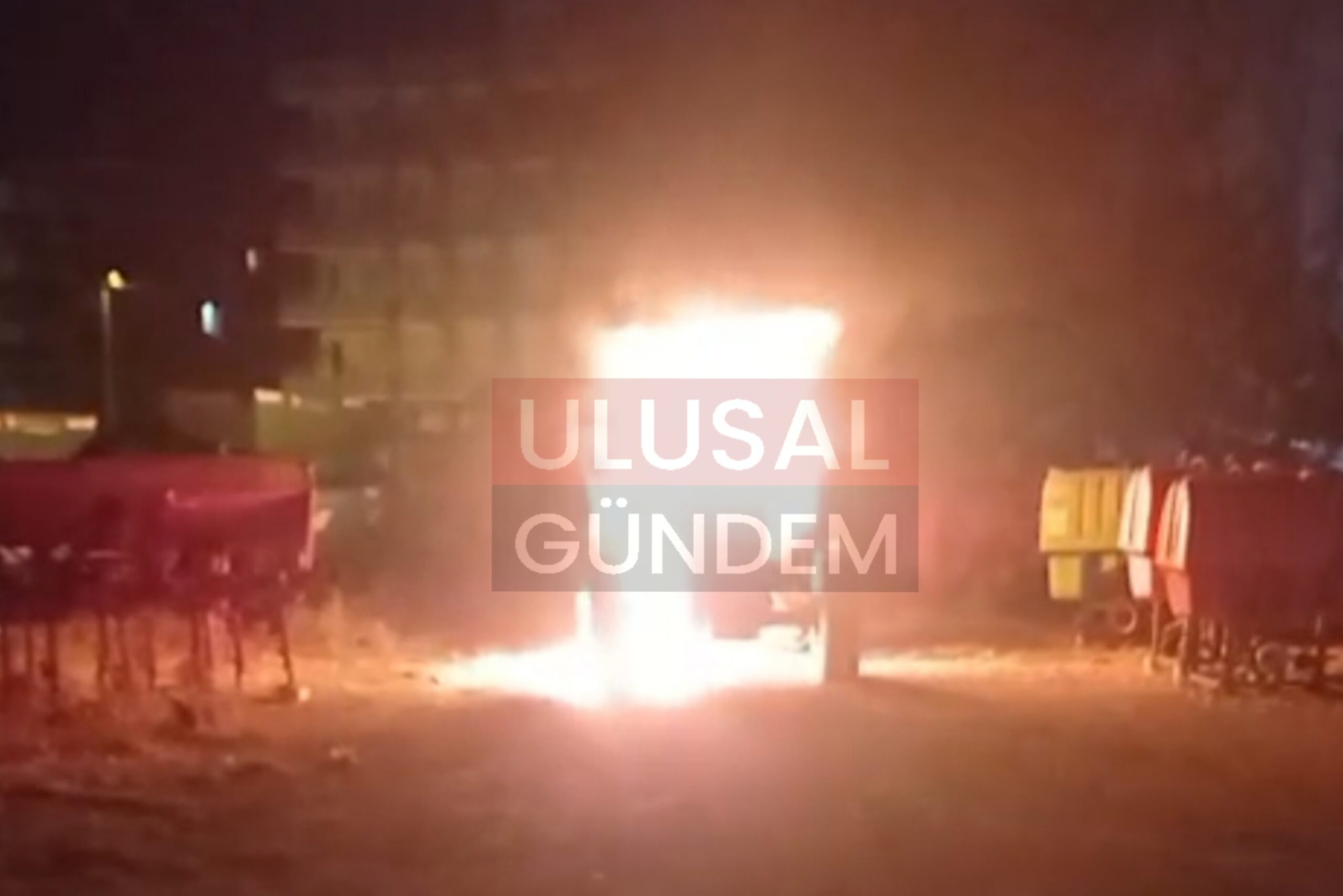 Şanlıurfa’da park halindeki traktöre molotoflu saldırı