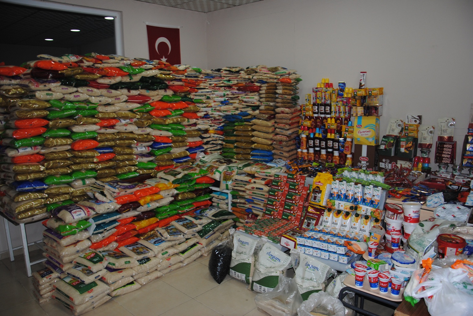 Şanlıurfa’da 2 ton kurtlanmış pirinç ele geçirildi!