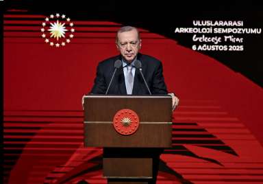 Cumhurbaşkanı Erdoğan: “Arkeoloji alanında çok zengin, çok köklü bir mirasın sahibiyiz”