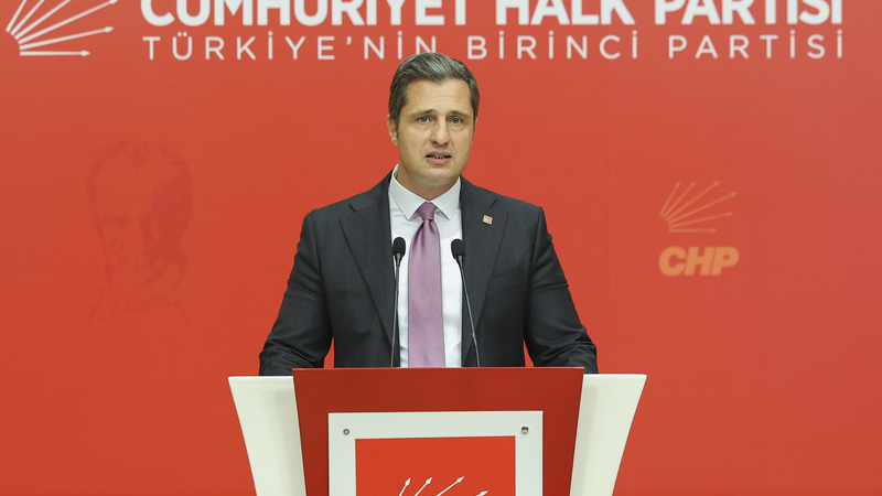 CHP Sözcüsü Yücel’den Memur-Sen’e çağrı: “Sizinle dalga geçen de AKP iktidarı, Tepkinizi doğru yere yönlendirin”