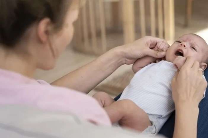 Temmuz ayı doğum yardımı ödemeleri annelerin hesaplarına yatmaya başladı