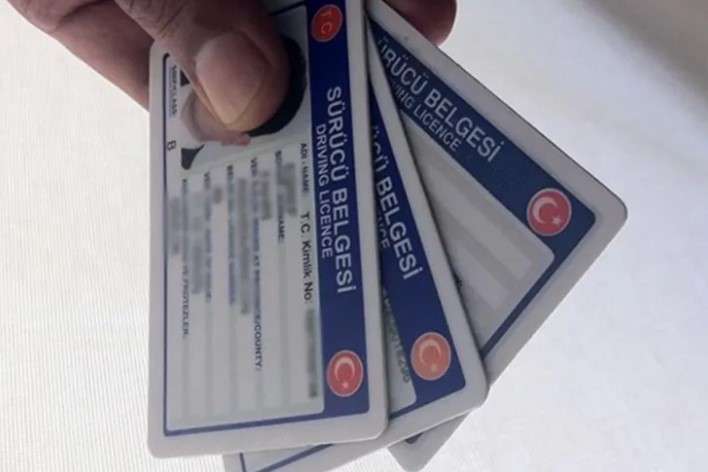 Son Süreç! Bakan Yerlikaya’dan önemli uyarı: Sürücü belgesi yenilemede son fırsat