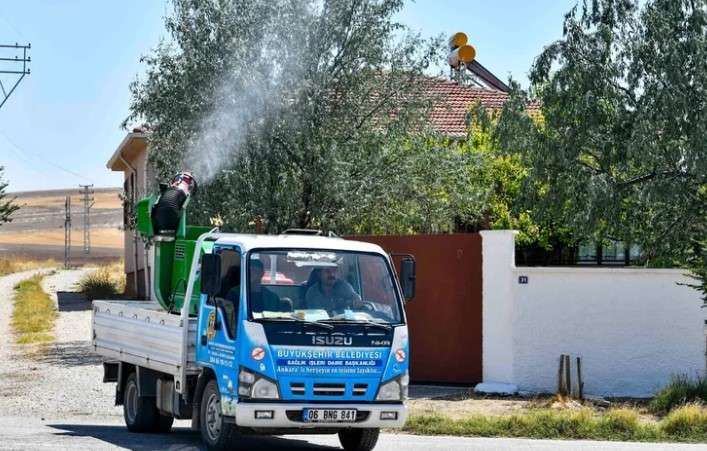 Ankara Büyükşehir Belediyesi’nden kapsamlı haşereyle mücadele: 1423 mahalle ilaçlanıyor