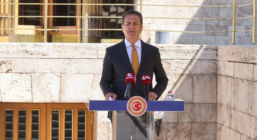 CHP’li Sarıgül’den İslam Dünyasına Gazze sitemi: “Bir çuval unu sokamıyorlar, Bu benim zoruma gidiyor”