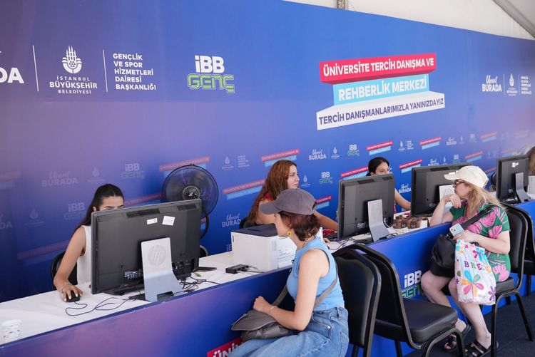 İBB’den Üniversite adaylarına büyük destek: 83 bin gence ücretsiz tercih danışmanlığı verildi