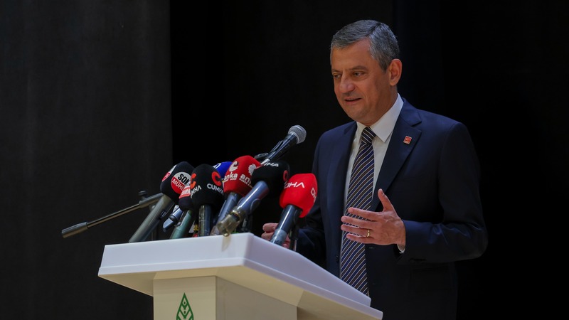 Özgür Özel: “İktidar değişimiyle rahat nefes alınacak günler yakın”