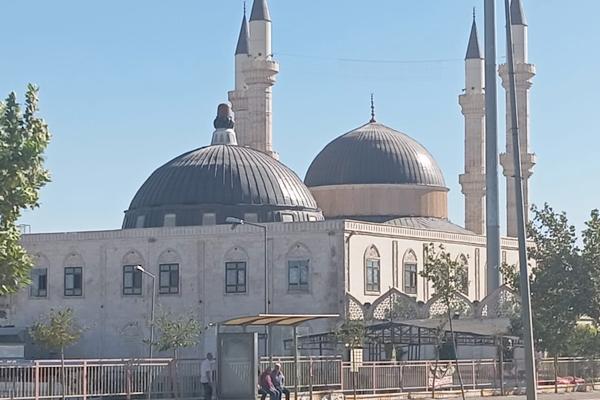 Bakan Ersoy Şanlıurfa’daki Mevlana Külliyesi’ni ziyaret etti: “Gezdiğim en kapsamlı külliye”