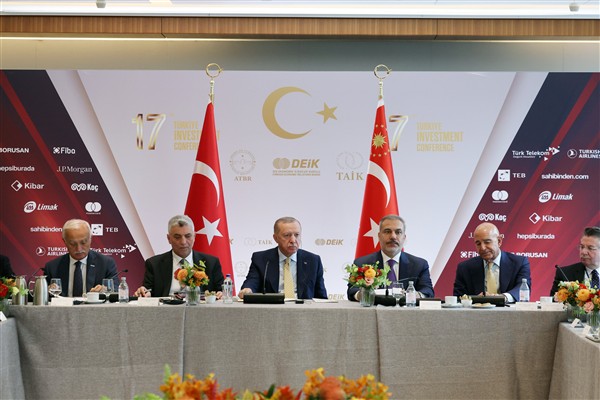 Erdoğan: Amerika ile 100 milyar dolar hedefimize ulaşacağımıza inanıyorum