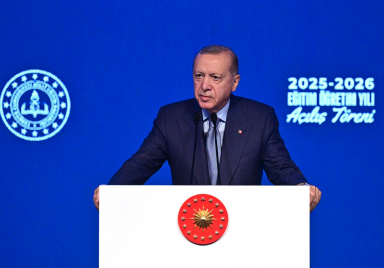 Cumhurbaşkanı Erdoğan: “Hükûmetlerimizin en büyük yatırımı eğitime, dolayısıyla insanadır”