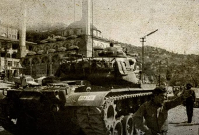 Bakan Tunç’tan 12 Eylül mesajı: Milli İrade her şeyin üstündedir