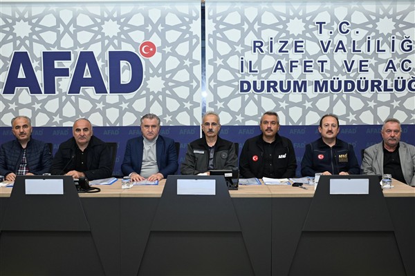 Bakan Uraloğlu: Kapanan 31 köy yolunu ulaşıma açtı