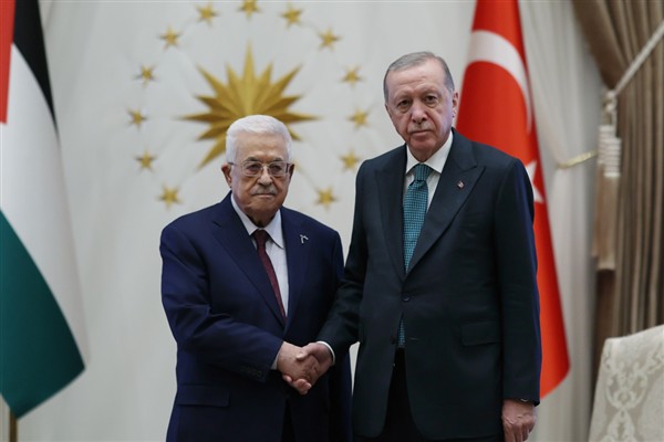 Cumhurbaşkanı Erdoğan, Filistin Devlet Başkanı Abbas ile bir araya geldi