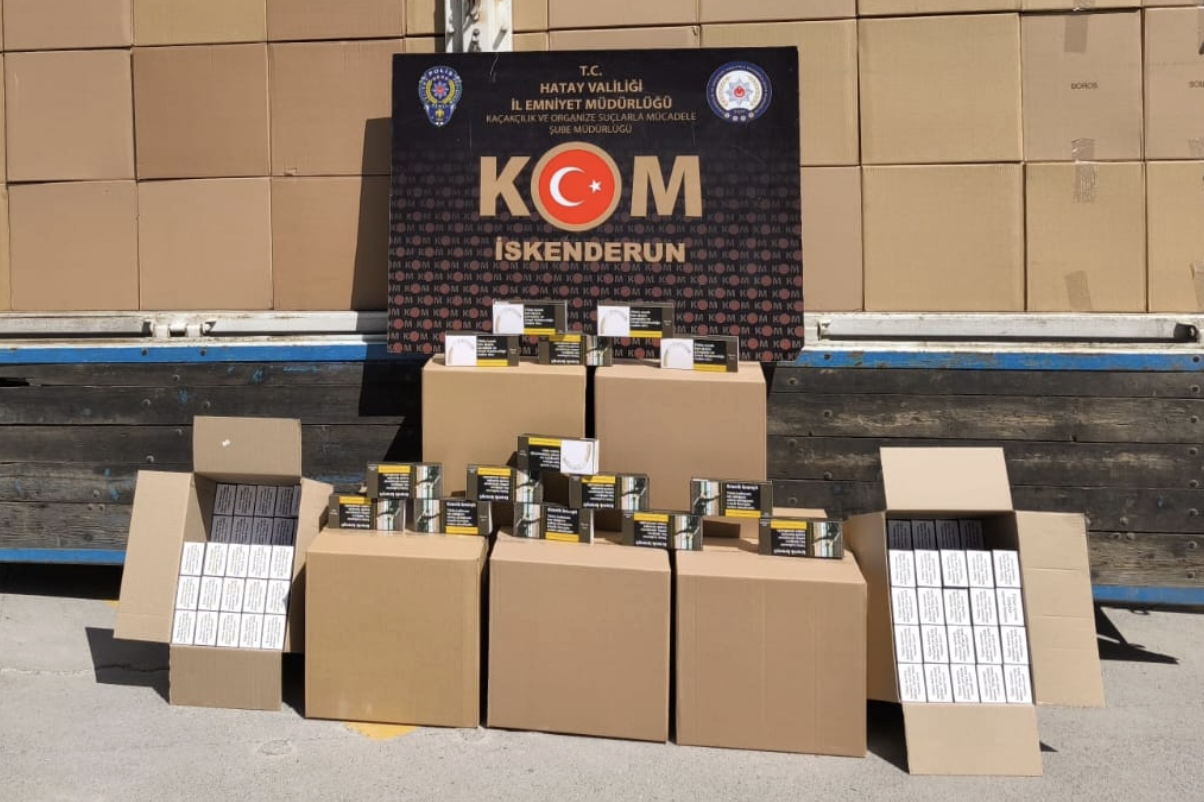 Belen’de 2 milyon 760 bin kaçak makaron ele geçirildi