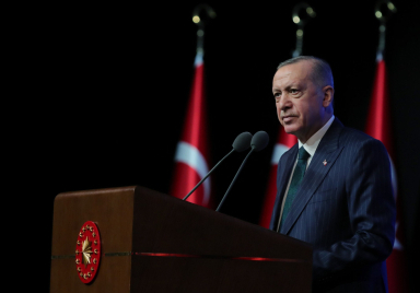 Cumhurbaşkanı Erdoğan: “Ülkemizin kalkınmasının, demokrasi dışı yöntemlerle kesintiye uğramasına asla izin vermeyeceğiz”