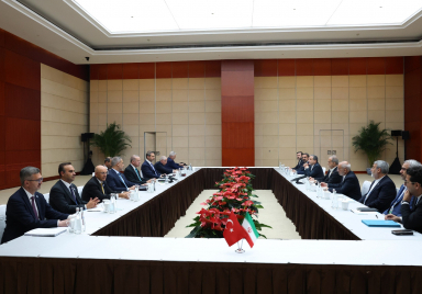 Cumhurbaşkanı Erdoğan’ın, İran Cumhurbaşkanı Pezeşkiyan ile görüştü