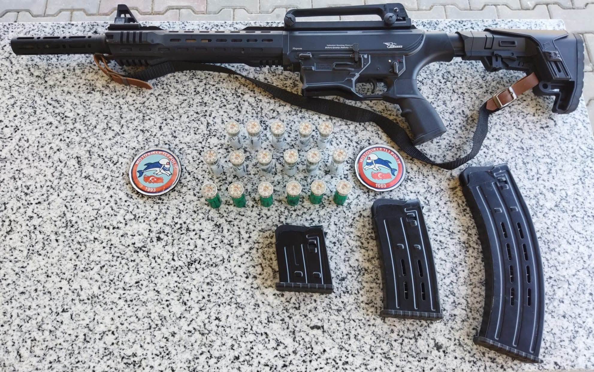 Bartın’da yunus timlerinden ‘Şok uygulama’: Ruhsatsız tüfek ele geçirildi