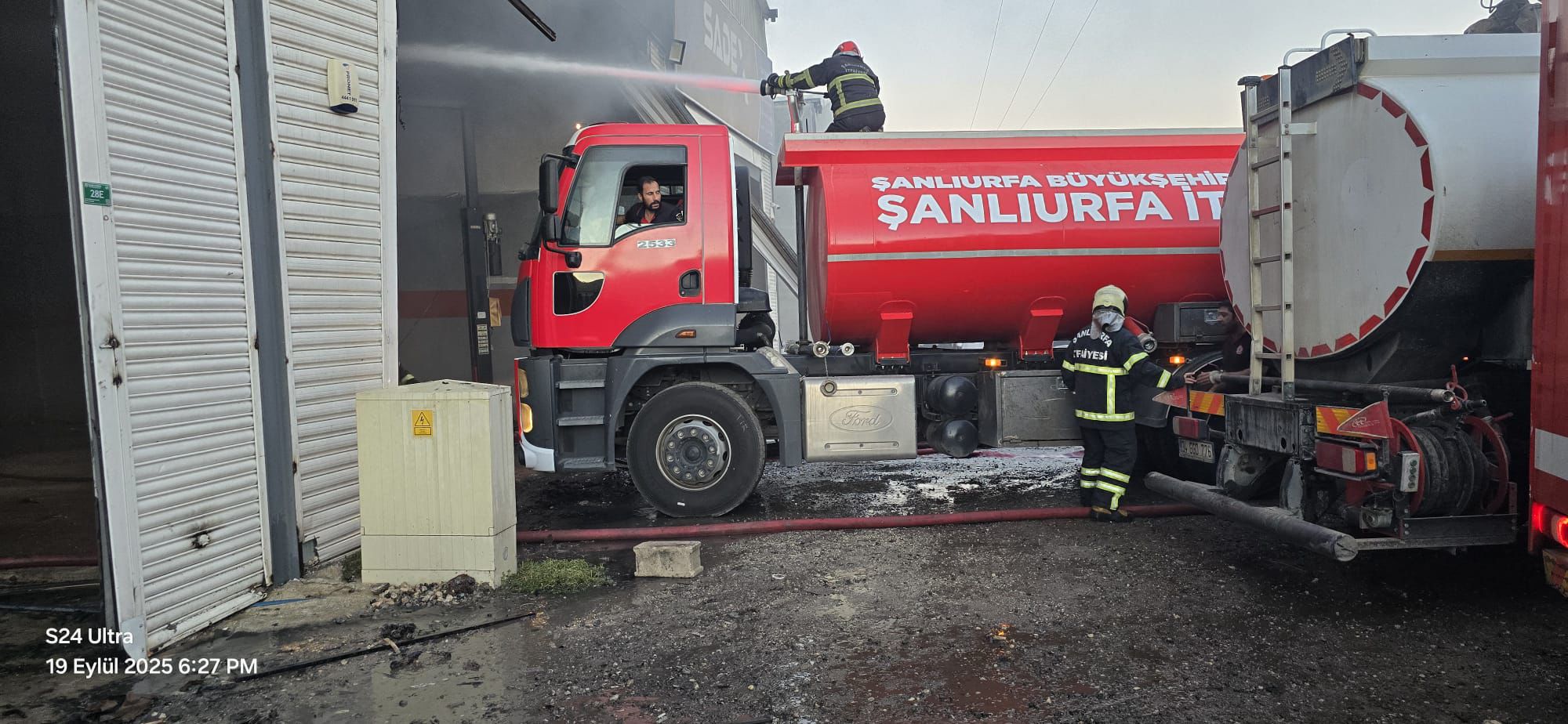 Şanlıurfa’da iş yeri yangını korkuttu