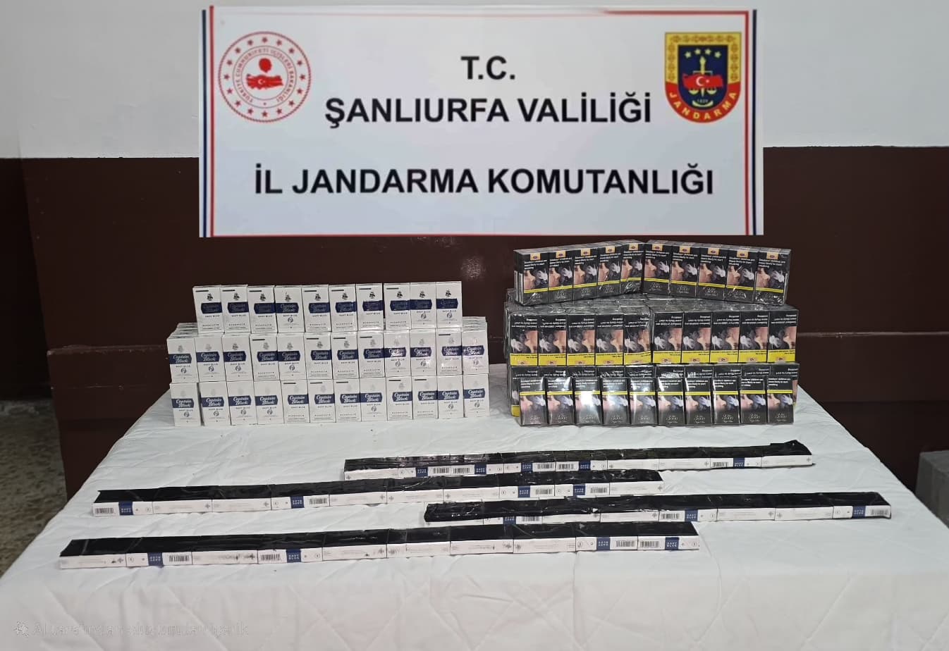 Şanlıurfa’da Jandarmadan kaçak sigara operasyonu