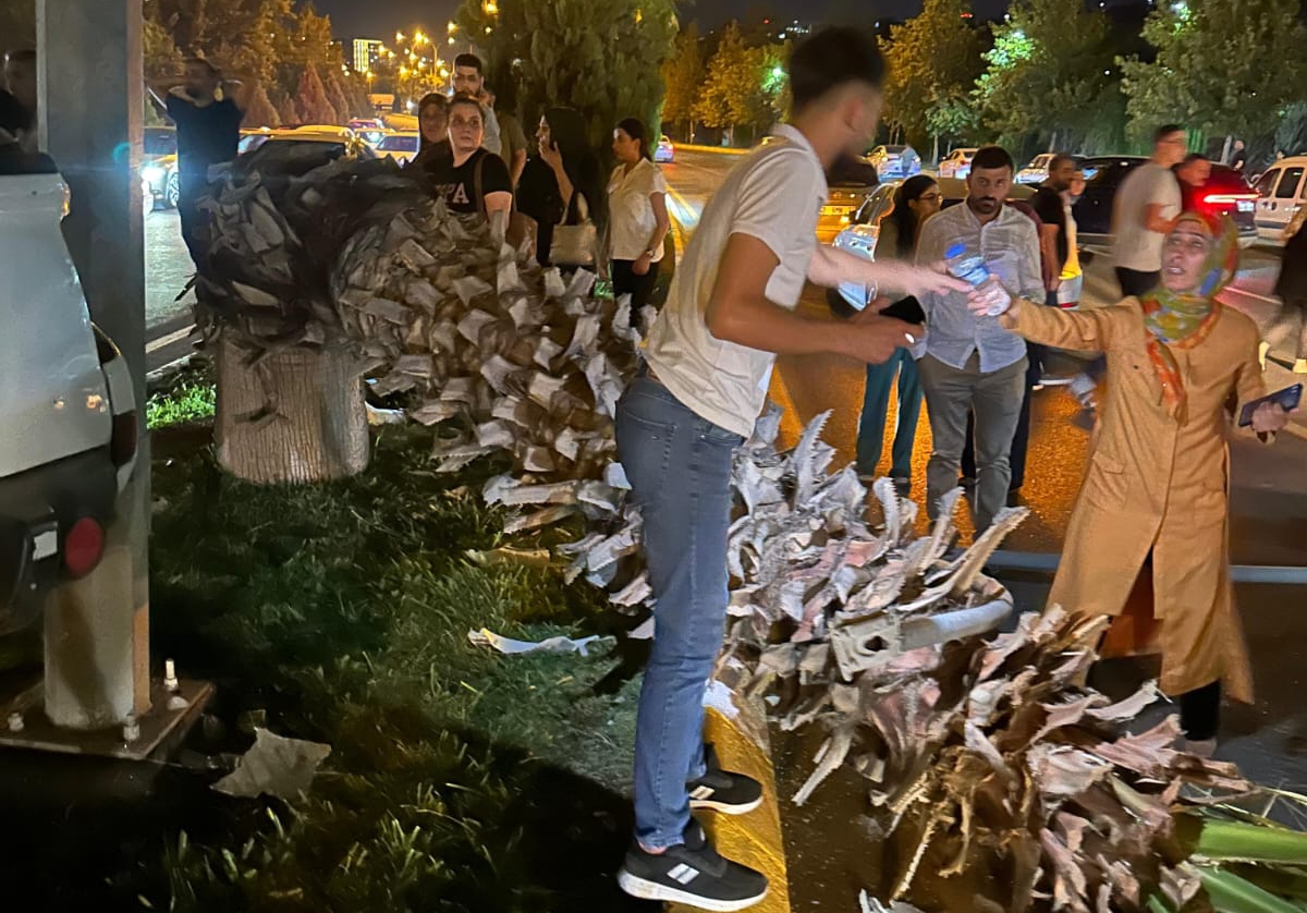 Şanlıurfa’da otomobil refüje çarptı: 4 yaralı