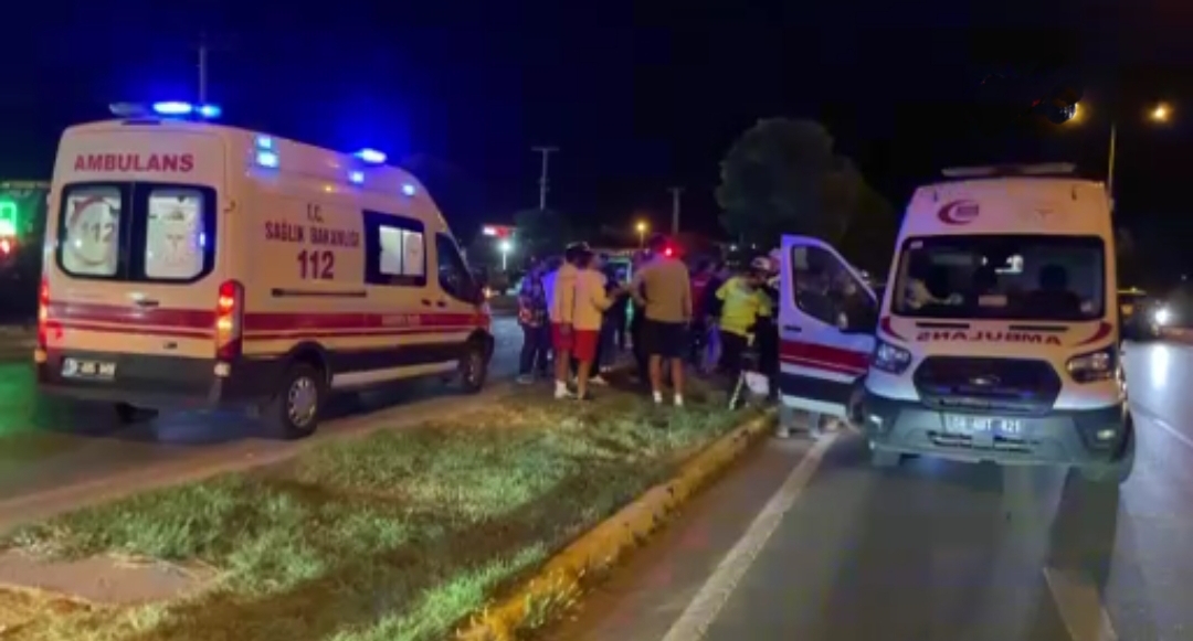 Sivasspor altyapı takımını taşıyan araç kaza yaptı: 3’ü sporcu 5 yaralı