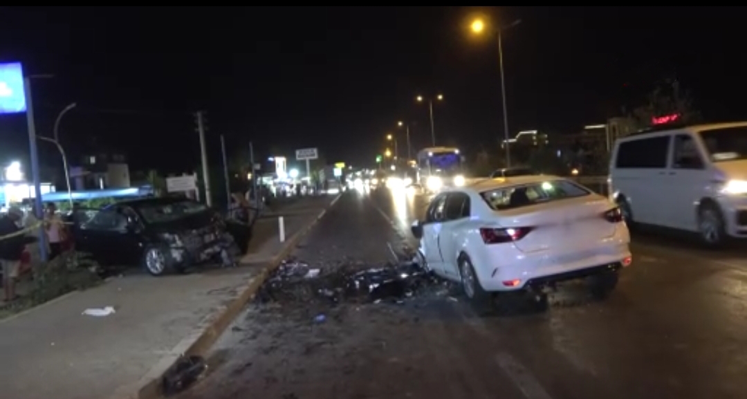 Antalya Manavgat’ta feci kaza: Yaya ve sürücü hayatını kaybetti, 2 yaralı