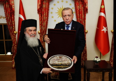 Cumhurbaşkanı Erdoğan, Kudüs Rum Ortodoks Patriği Giannopoulos ve beraberindeki heyeti kabul etti