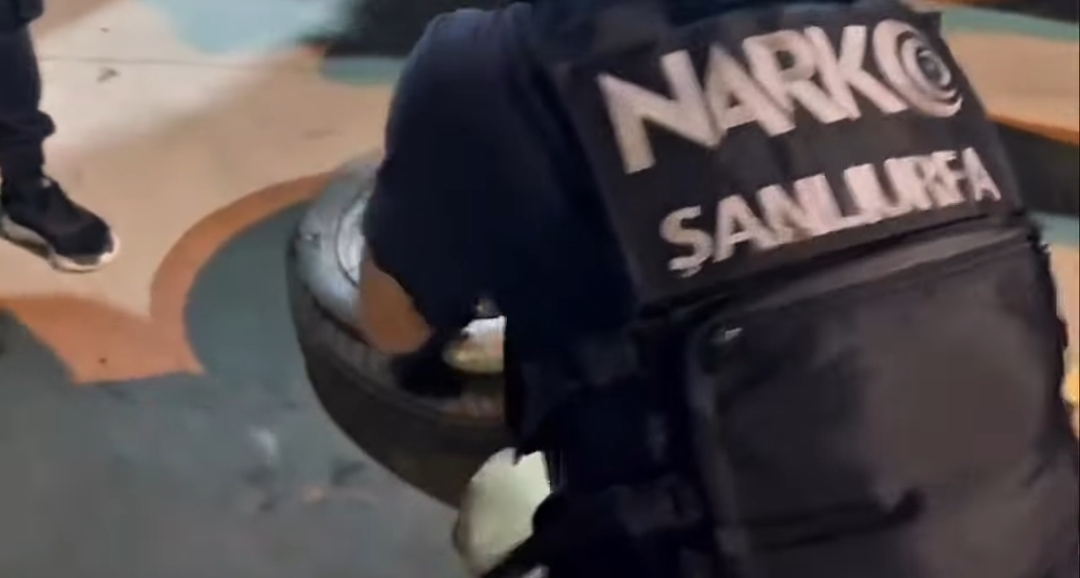 Şanlıurfa’da narkotik operasyonu: Araçtan 3.5 kilogram skunk çıktı