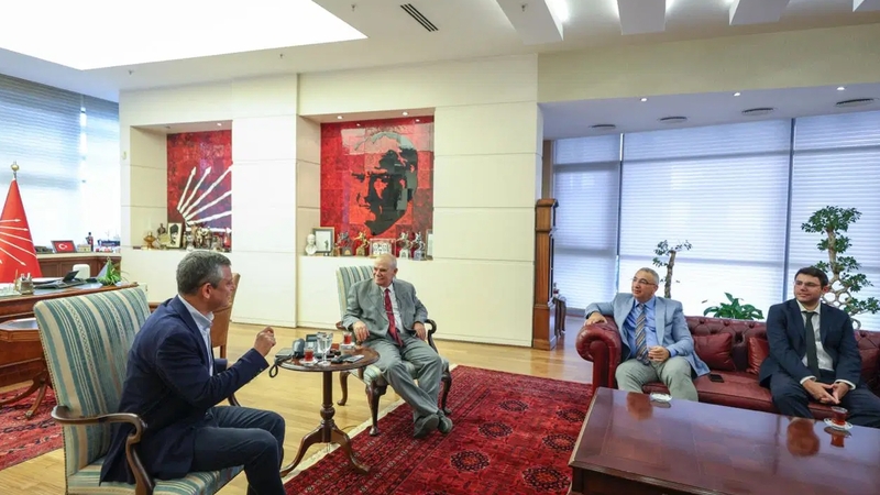 Özgür Özel’den İktidara net mesaj: “CHP’yi Kayyuma bırakmayız, Onlar neyi göze alıyorsa fazlasını göze alıyorum”