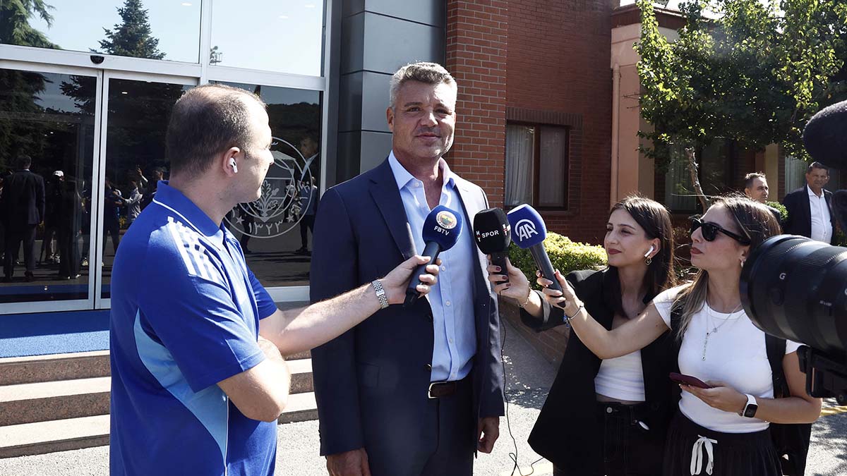 Fenerbahçe Başkanı Sadettin Saran Holding’deki görevlerini bıraktı, ‘Tuttur’un faaliyetlerini durdurdu