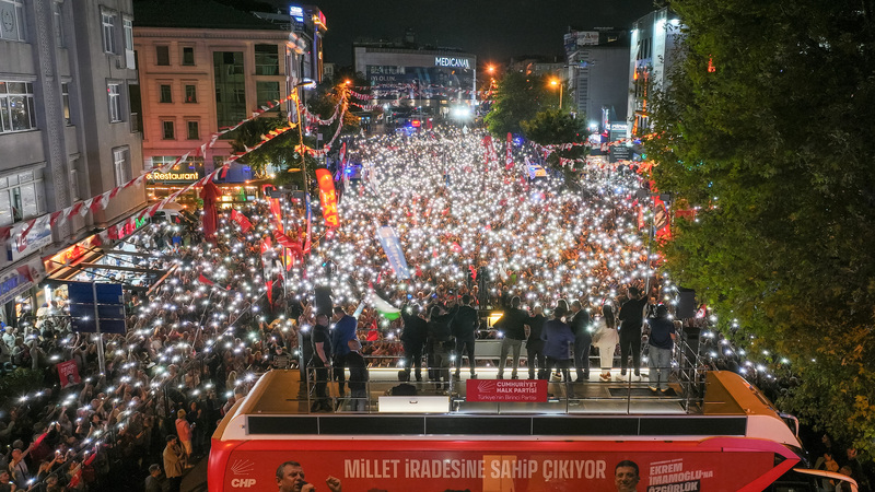 Özgür Özel’den Erdoğan’a “Trump Jr.” suçlaması: “Filistin kan ağlarken oğluyla iş tutuyor”