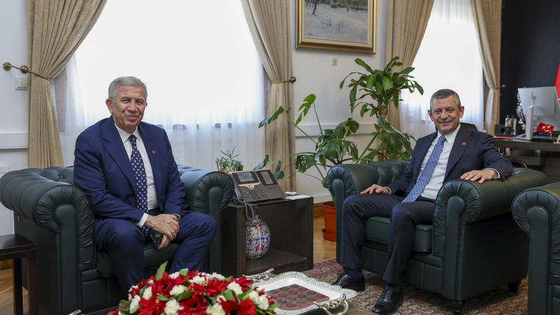 CHP Lideri Özel’den Mansur Yavaş’a destek: “Yükselişini hazmedemeyen Gökçek ailesi kumpas peşinde”