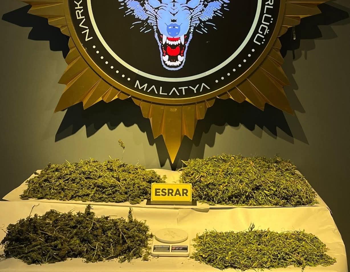 Malatya’da narkotik operasyonu: 13,5 kilogram kenevir ele geçirildi