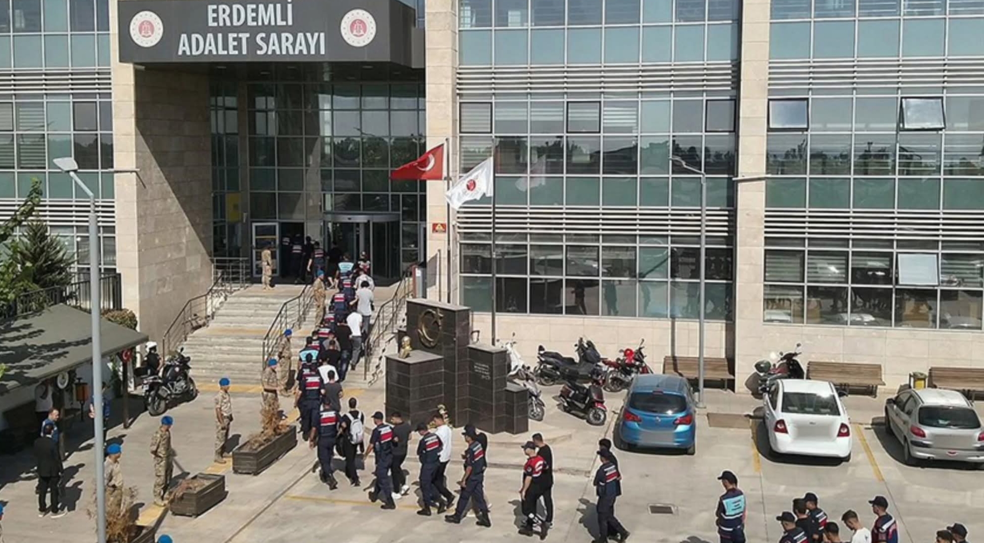 Mersin Merkezli 22 milyar TL’lik yasa dışı bahis operasyonu: 34 tutuklama