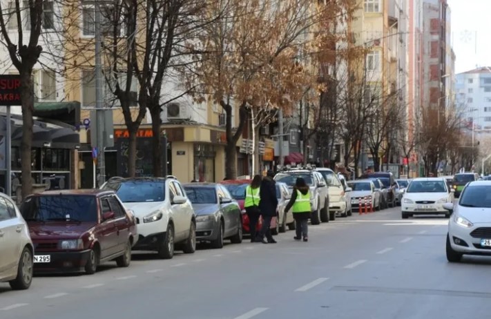 Eskişehir’de ücretli parkomat dönemi sona erdi