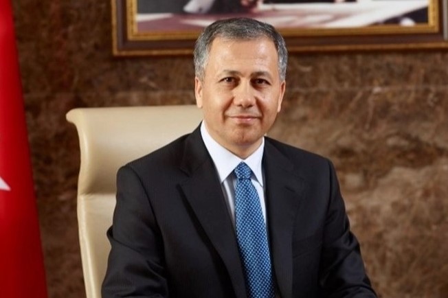 Bakan Yerlikaya açıkladı: Balıkesir Sındırgı’da 6.1 büyüklüğünde deprem!