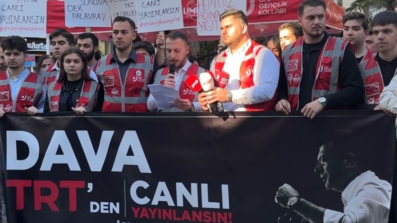 CHP Gençlik kolları’ndan 81 ilde ortak çağrı: “Çiğ yemedik ki karnımız ağrısın, İmamoğlu davası TRT’de canlı yayınlansın”