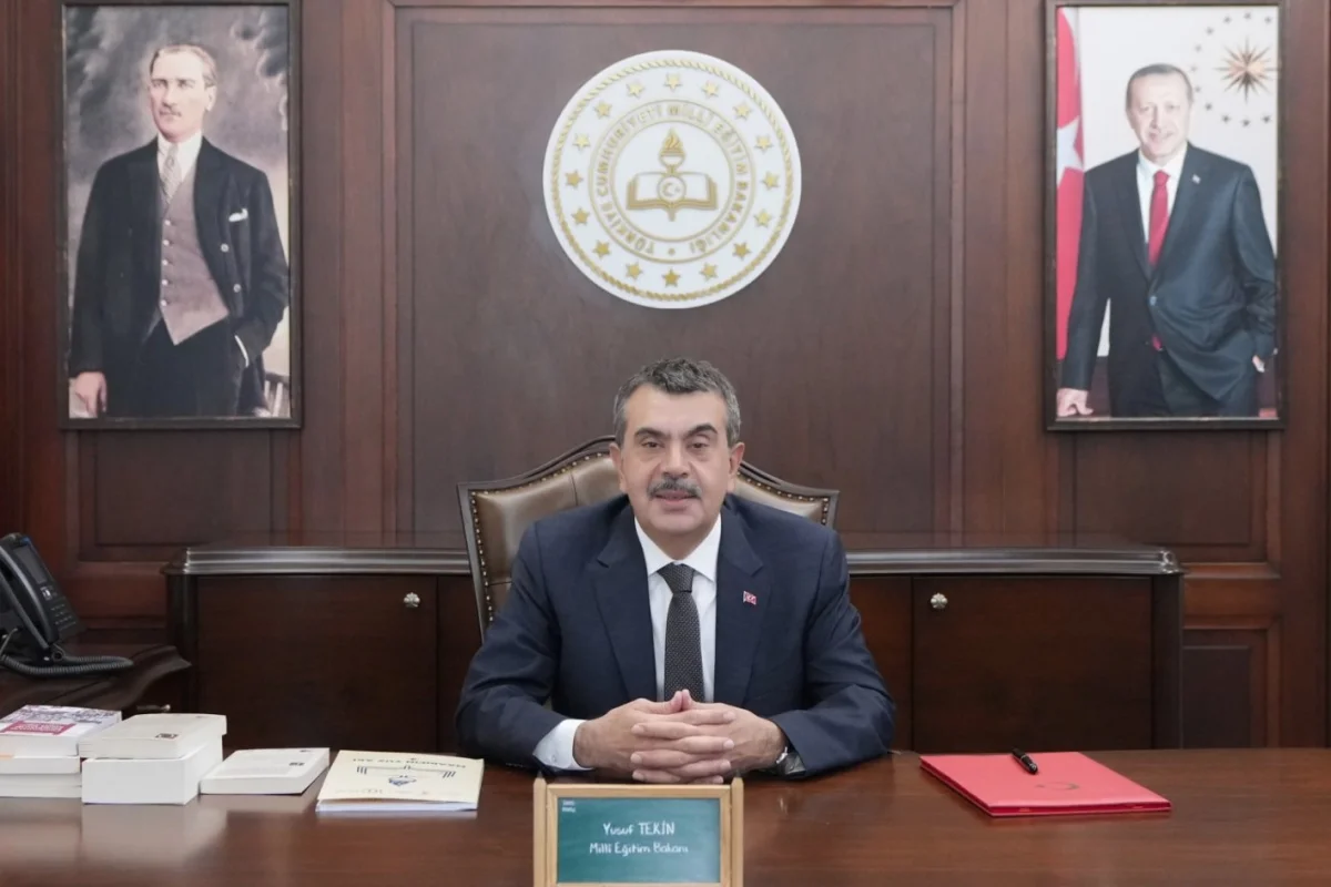 Bakan Tekin’den Öğretmenlere: ‘Geleceği yeniden inşa ediyorsunuz’