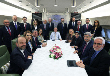 Cumhurbaşkanı Erdoğan, G20 Zirvesi dönüşü uçakta gazetecilerin sorularını yanıtladı