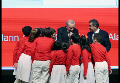 Cumhurbaşkanı Erdoğan, 24 Kasım Öğretmenler Günü ve Öğretmen Atama Programı‘nda konuştu