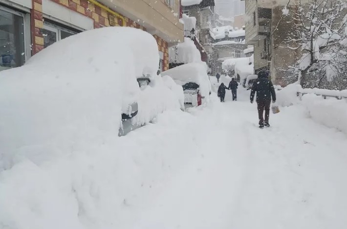 Batı Karadeniz’e “Yılbaşı” karı uyarısı: 4 il için alarm verildi!