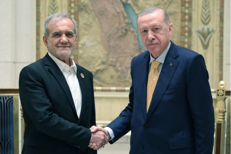 Cumhurbaşkanı Erdoğan, Pezeşkiyan ile telefonda görüştü