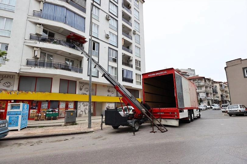 Denizli’den dar gelirli ailelere taşınma desteği