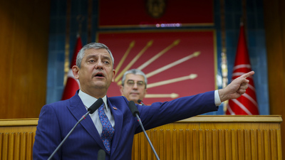 Özgür Özel’den iktidara seçim resti: “Korkmayan çıkar karşımıza!”