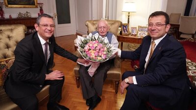 Özgür Özel’den Hüsamettin Cindoruk için taziye mesajı: “Makamın ağırlığını bilen bir devlet adamıydı”