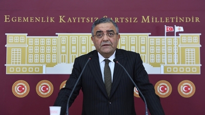 CHP’li Sezgin Tanrıkulu’ndan meclis hamlesi: İBB’nin AK Partili dönem ihaleleri mercek altında