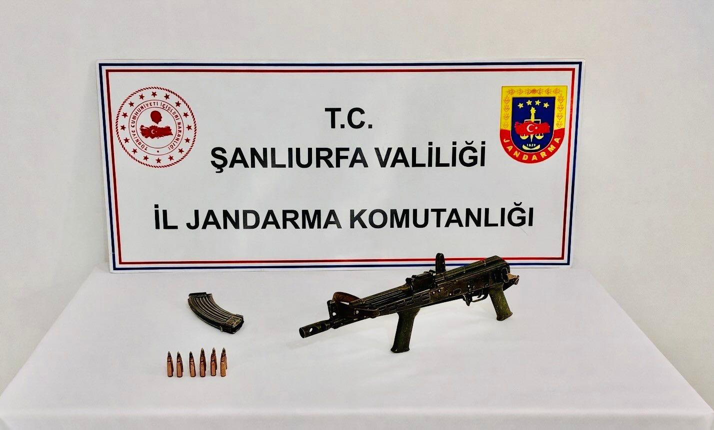 Şanlıurfa’da silah operasyonu: Kalaşnikof ve mühimmat ele geçirildi