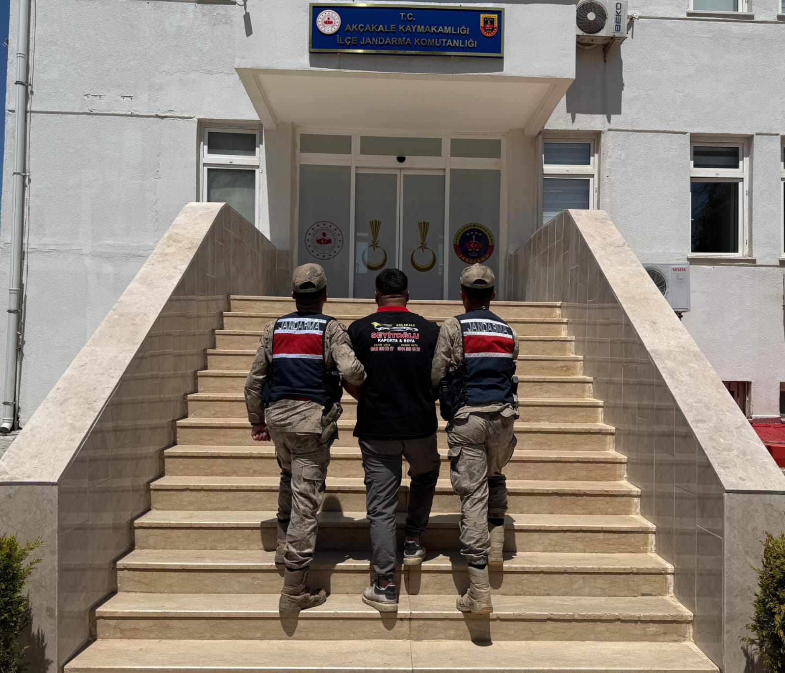 Şanlıurfa’da trafik güvenliğini tehlikeye atan sürücü hakkında adli işlem başlatıldı