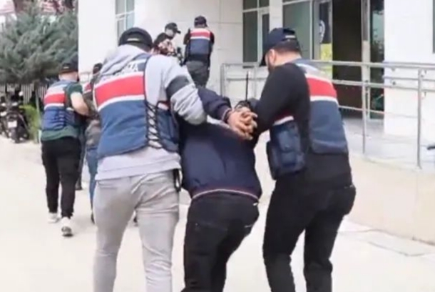 İstanbul ve Adana’da silah operasyonu: 1.107 ruhsatsız tabanca ele geçirildi