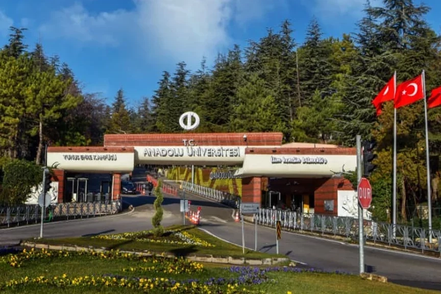 Lisansüstü eğitimde yeni dönem: Yayın şartı geldi