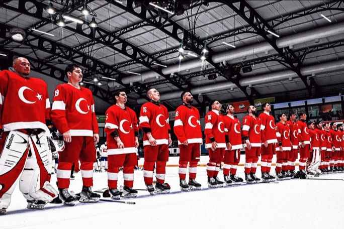 Erdoğan’dan altın madalya kazanan Buz Hokeyi millilerine tebrik